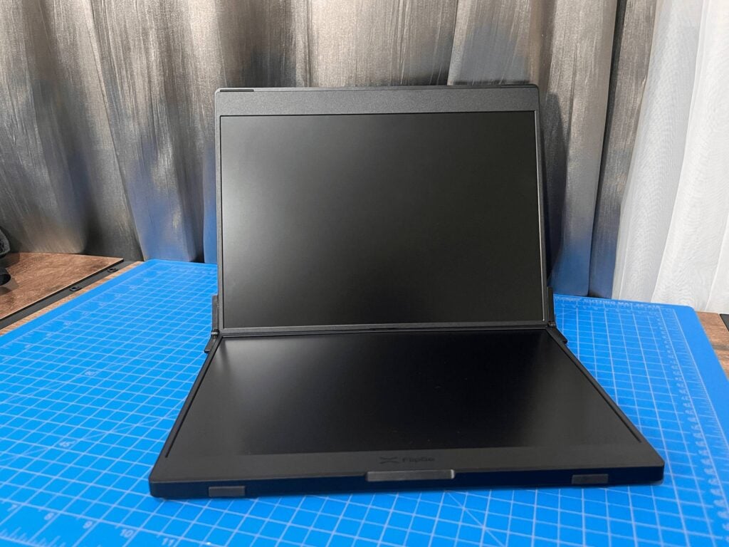 JSAUXFlipGoLaptopScreens 1