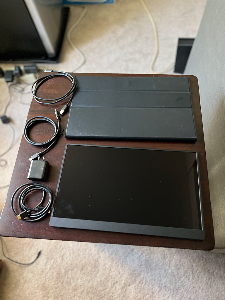 UColor Q3 Portable Monitor Review - A Fantastic Balance of Color and Price 7 UColorQ3Contents