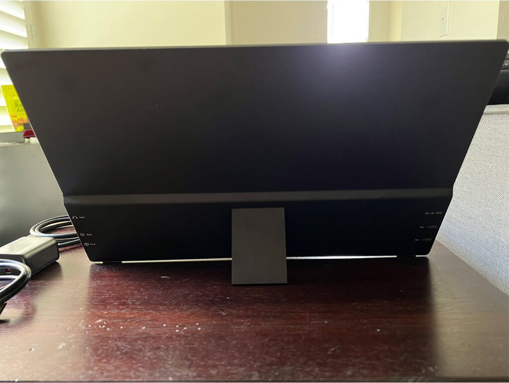 UColor Q3 Portable Monitor Review - A Fantastic Balance of Color and Price 4 UColorQ3Spec3