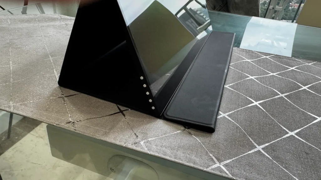 UPerfect UColor O2 Review - A Perfect Balance of Size and Quality 4 UPerfectUColorO24